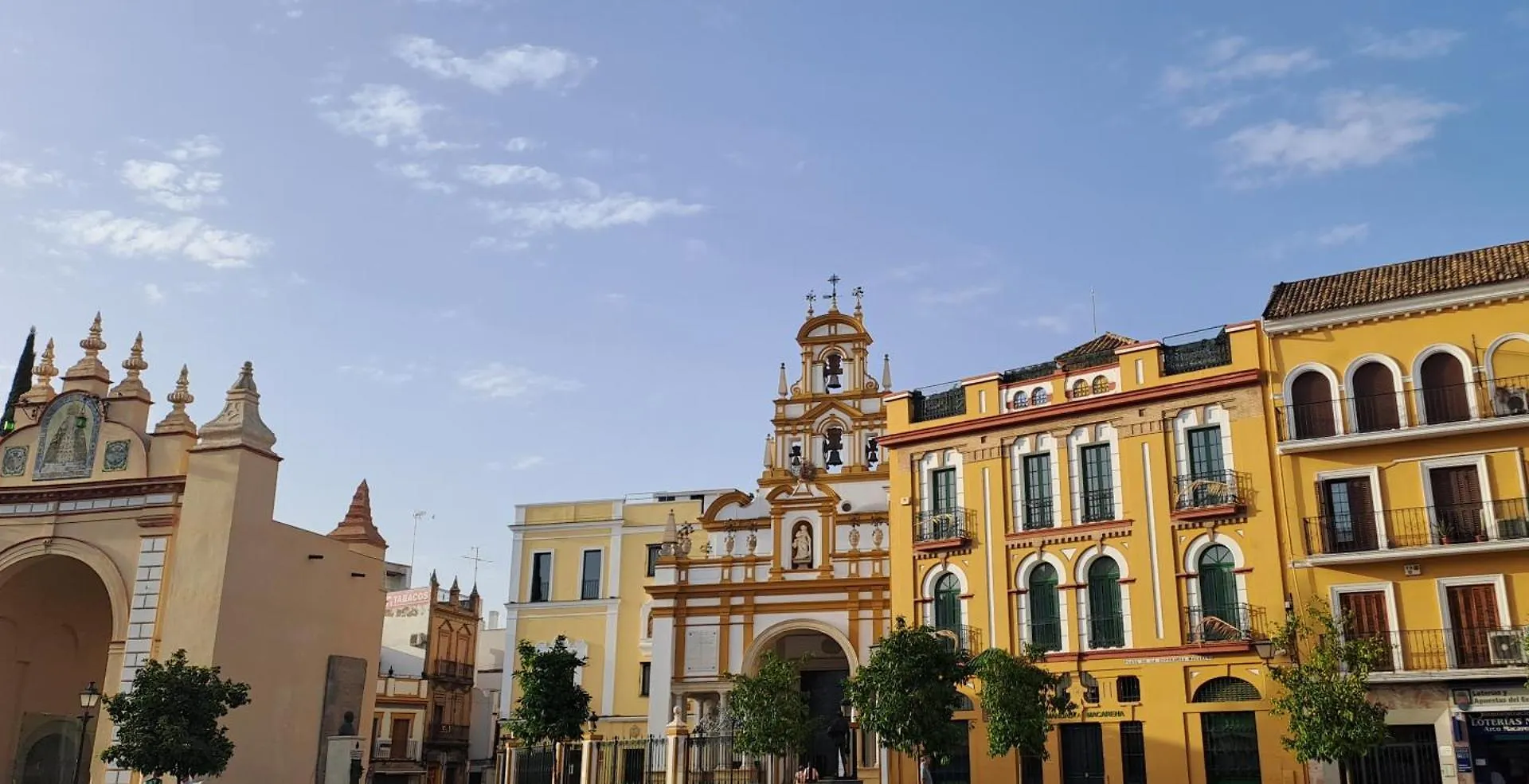 Modern Atico, Close Macarena/Sevilla Center Apartment
